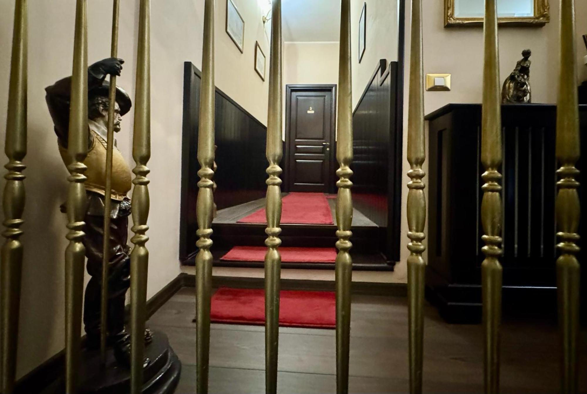 La Favorita Guesthouse Boutique Craiova Exterior photo